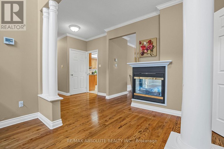 29034266/1513-apeldoorn-avenue/carleton-heights/ottawa/ontario/K2C1V2_6