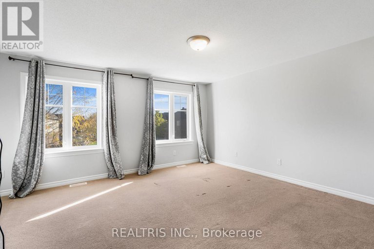 29374146/471-creekview-way/blossom-parkkemp-parkfindlay-creek/ottawa/ontario/K1T0J4_18