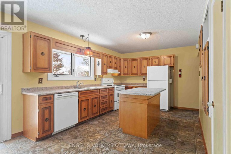 29096977/1957-sharel-drive/urbandale-acres/ottawa/ontario/K1H6W3_11