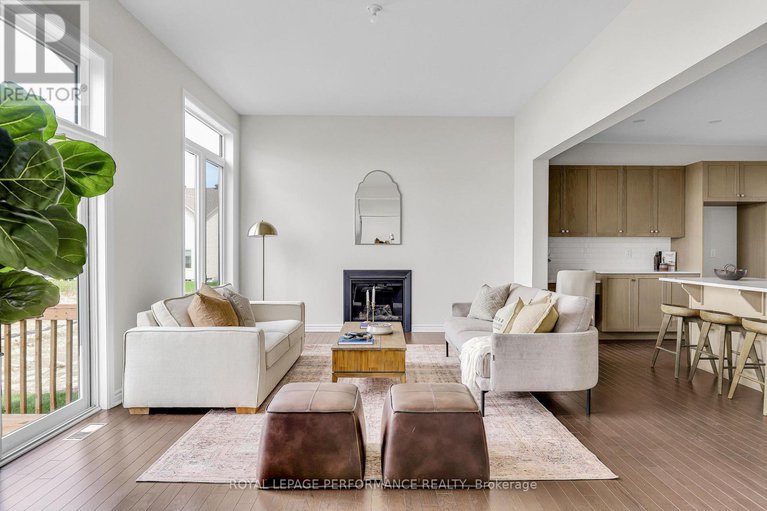 28277415/87-esban-drive/blossom-parkkemp-parkfindlay-creek/ottawa/ontario/K1X0H3_17