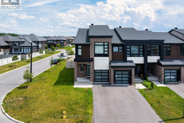 29090103/214-big-dipper-street/riverside-southgloucester-glen/ottawa/ontario/K4M0K5_1