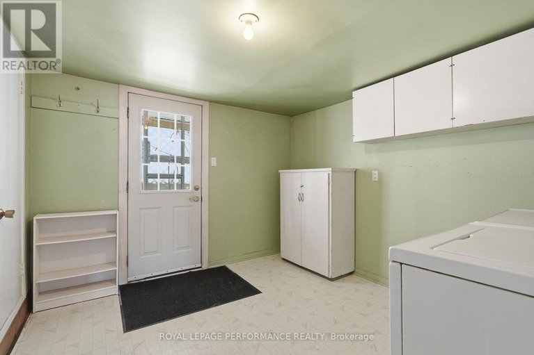 29440181/428-edwards-street/town-of-rockland/clarence-rockland/ontario/K4K1L6_11