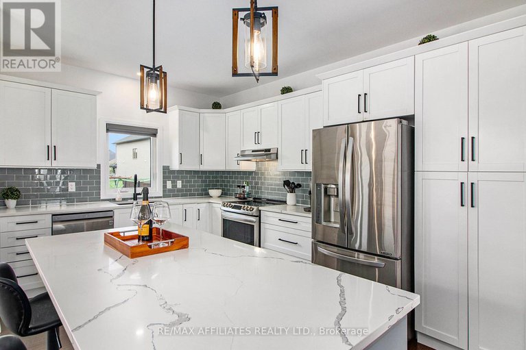 28460427/129-lyon-street/embrun/russell/ontario/K0A1W0_13