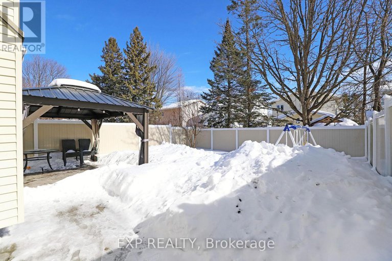 29406077/39-barra-avenue/glencairnhazeldean/ottawa/ontario/K2L2R9_30