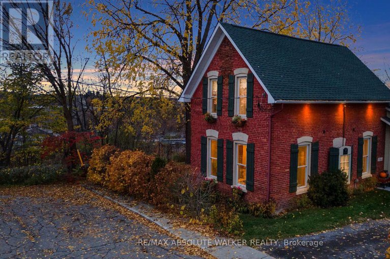 29162989/40-thomas-street/almonte/mississippi-mills/ontario/K0A1A0_2