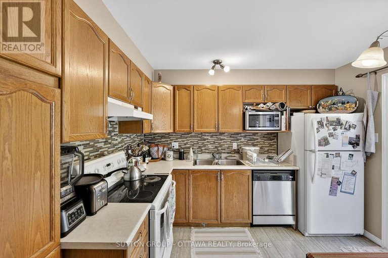 28992847/1473-launay-avenue/fallingbrookpineridge/ottawa/ontario/K4A3R9_13