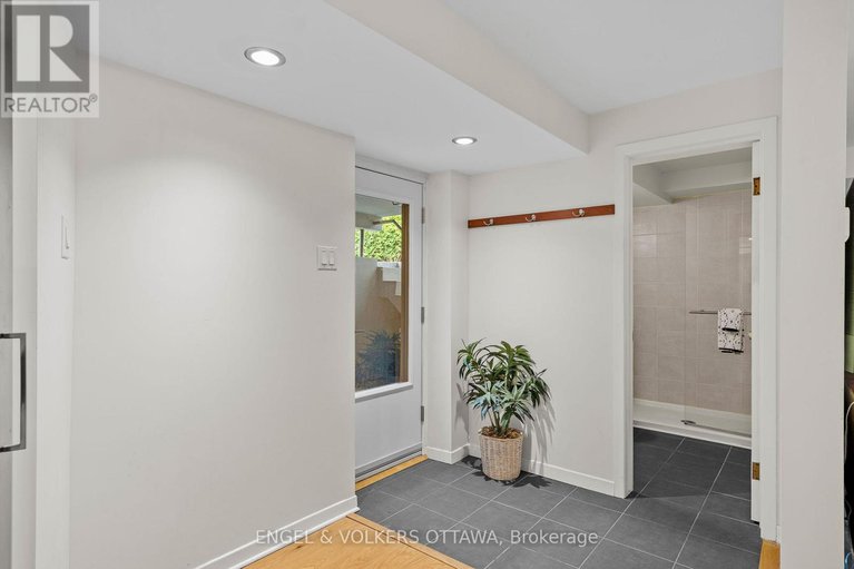 28316254/165-island-park-drive/ottawa-westtunneys-pasture/ottawa/ontario/K1Y0A1_38
