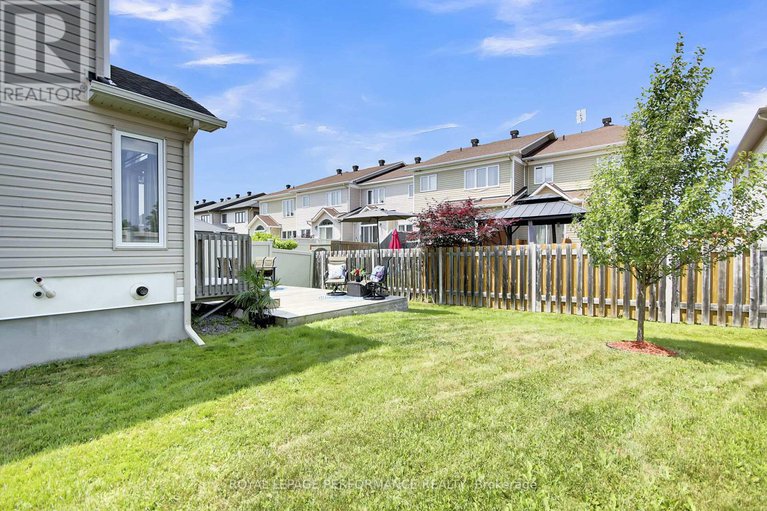 28636088/895-ashenvale-way/avalon-east/ottawa/ontario/K4A0R8_47