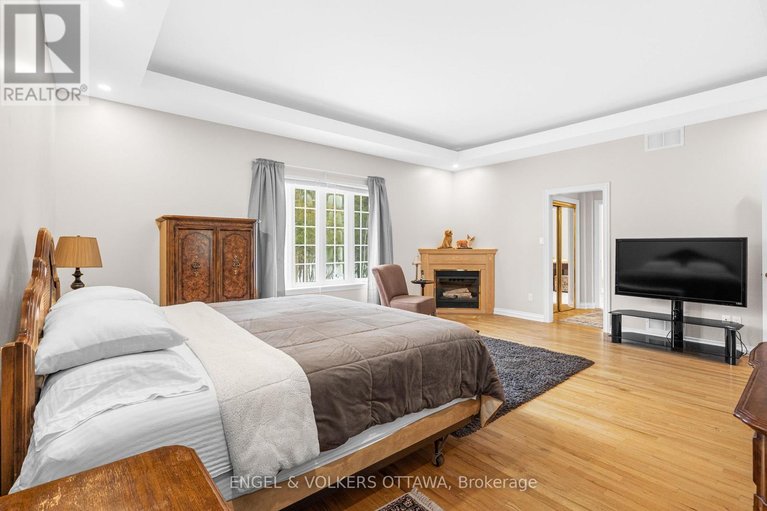 29513406/5-countryside-green/cedar-hillorchard-estates/ottawa/ontario/K2R1B5_22