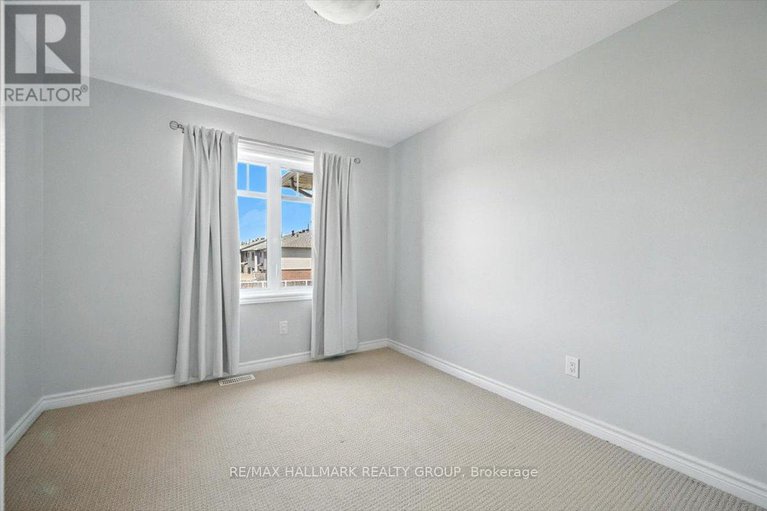 28627060/370-gerry-lalonde-drive/avalon-west/ottawa/ontario/K4A0Y3_27