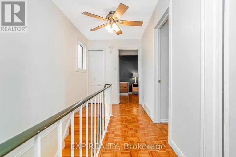 28513626/78-837-eastvale-drive/beaconwood/ottawa/ontario/K1J7T5_20