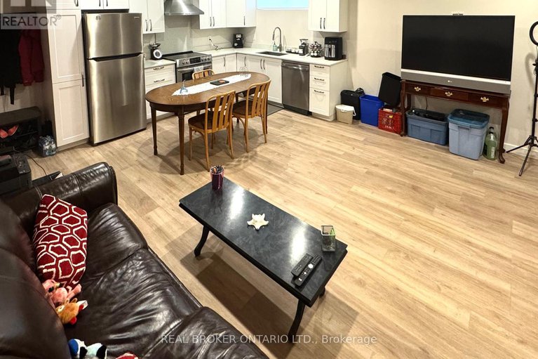 28733536/49-lotta-avenue/meadowlandsst-claire-gardens/ottawa/ontario/K2G2B4_45