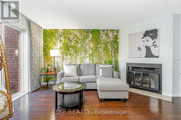 29240374/104-1820-marsala-crescent/fallingbrookpineridge/ottawa/ontario/K4A2E7_5