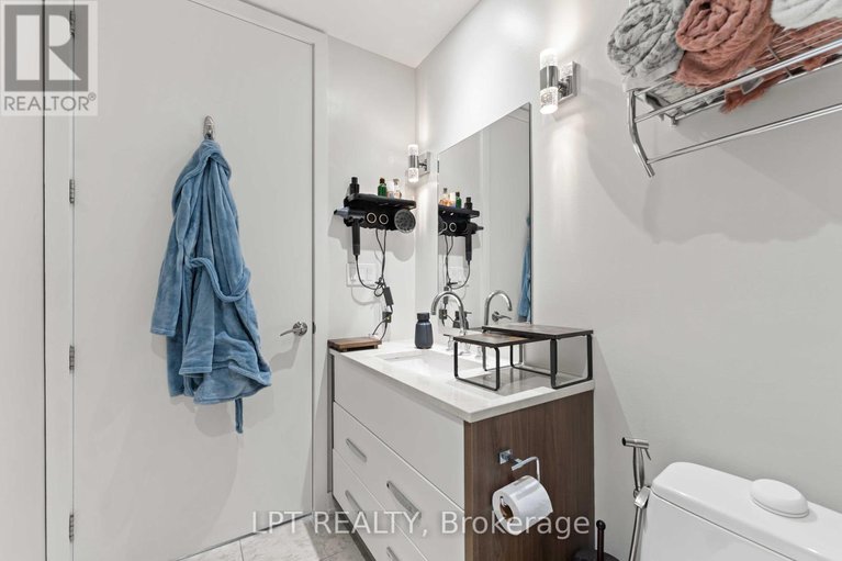 28810609/307-111-champagne-avenue-s/west-centre-town/ottawa/ontario/K1S5V3_26