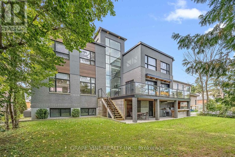 28576605/315-crestview-road/alta-vistafaircrest-heights/ottawa/ontario/K1H5G4_48