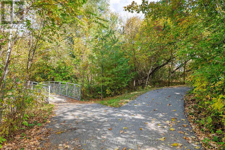 29249716/16-st-andrews-circle/glencairnhazeldean/ottawa/ontario/K2L1L3_44