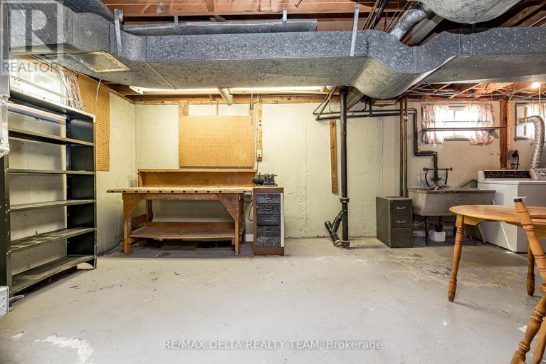 28513120/644-browning-avenue/riverview-park/ottawa/ontario/K1G0T9_19