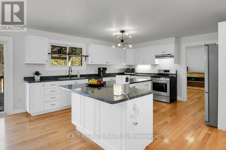 29541981/2750-eldo-street/metcalfe/ottawa/ontario/K0A2P0_9