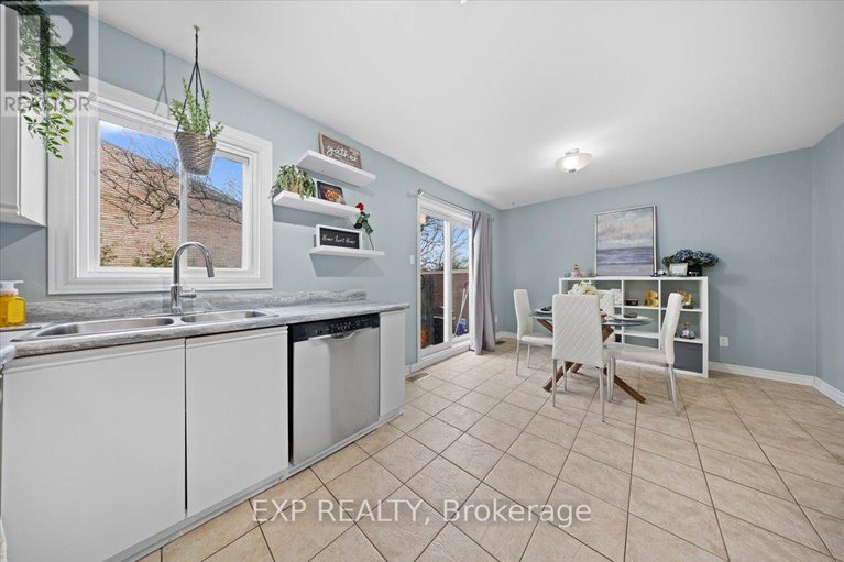 29599647/d-284-dalehurst-drive/tanglewood/ottawa/ontario/K2G4J5_18