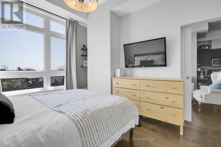 28211240/508-429-kent-street/ottawa-centre/ottawa/ontario/K2P1B5_14