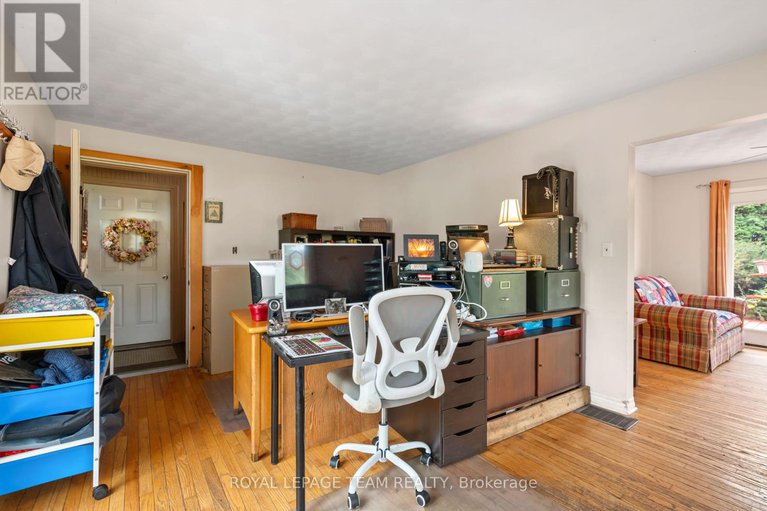 28634702/5687-cherry-street/south-dundas-williamsburgh-twp/south-dundas/ontario/K0C1X0_19