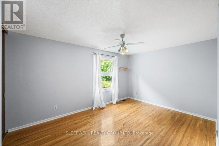 28669425/43-parkglen-drive/meadowlandsst-claire-gardens/ottawa/ontario/K2G3G7_34