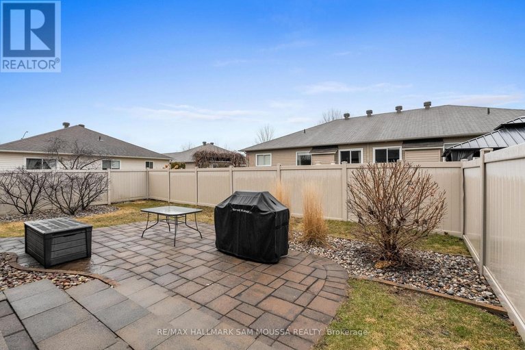 29614140/631-robert-hill-street/almonte/mississippi-mills/ontario/K0A1A0_31