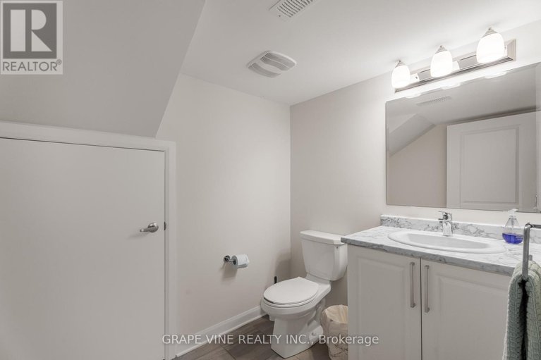 28597802/148-attwell-private/morgans-grantsouth-march/ottawa/ontario/K2K0P6_31