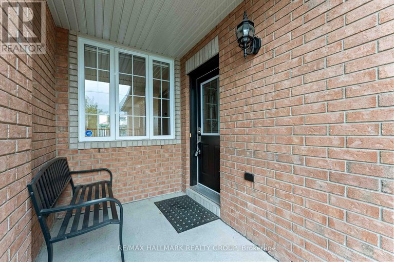 29024114/1072-brasseur-crescent/fallingbrookgardenway-south/ottawa/ontario/K4A5A1_4