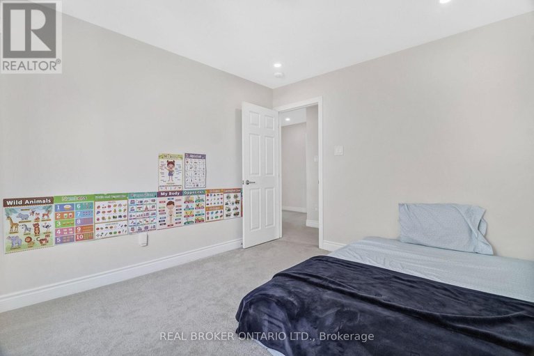 29417317/642-continental-avenue/emerald-meadowstrailwest/ottawa/ontario/K2S1B6_26