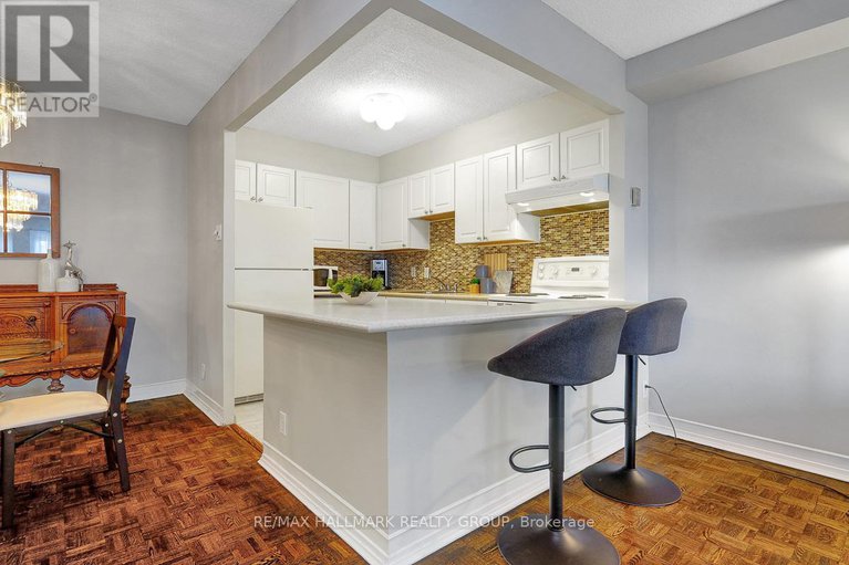 28458755/1005-158a-mcarthur-avenue/vanier/ottawa/ontario/K1L8E7_14