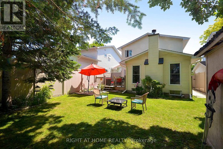 29341275/77-winchester-drive/glencairnhazeldean/ottawa/ontario/K2L2R3_21