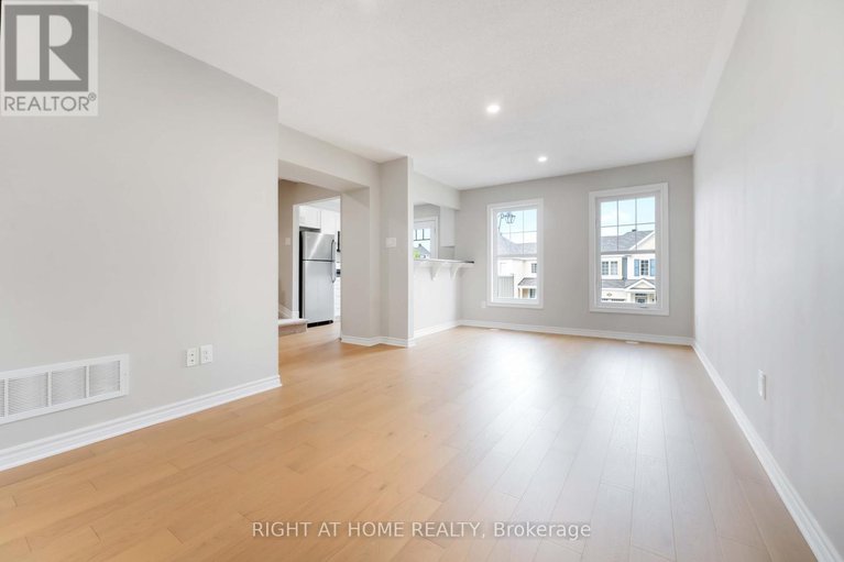 28924273/246-cayman-road/stittsville-north/ottawa/ontario/K2S0N8_10
