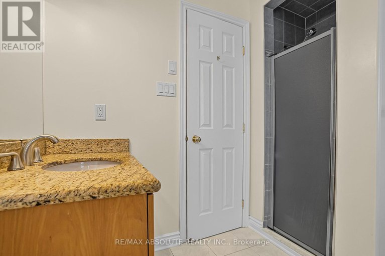 29034266/1513-apeldoorn-avenue/carleton-heights/ottawa/ontario/K2C1V2_27