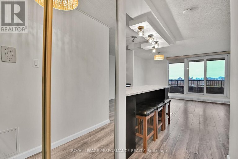 29621619/1102-1785-frobisher-lane/riverview-park/ottawa/ontario/K1G3T7_11