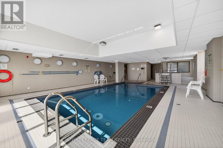 29651493/811-120-grant-carman-drive/mooneys-bayrevelstoke/ottawa/ontario/K2E1C8_45