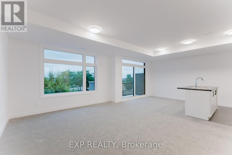28635776/603-silhouette-private/cedargrovefraserdale/ottawa/ontario/K2J4S3_18