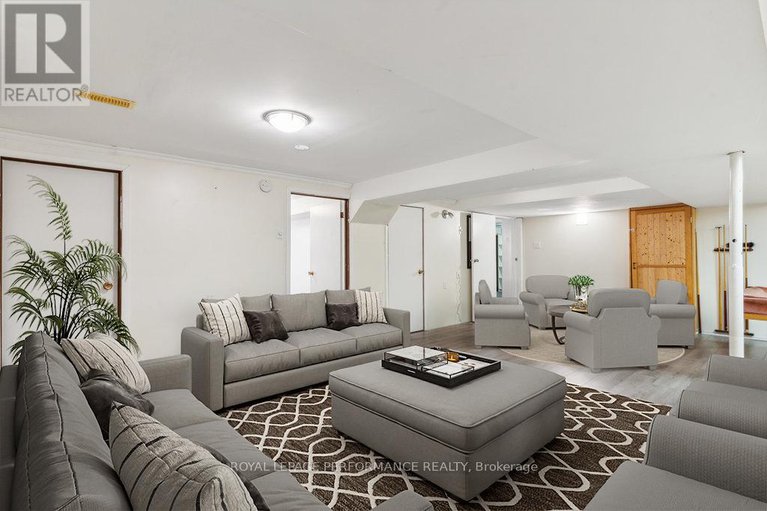 27687403/1932-marquis-avenue/ottawa/ontario/K1J8J2_27