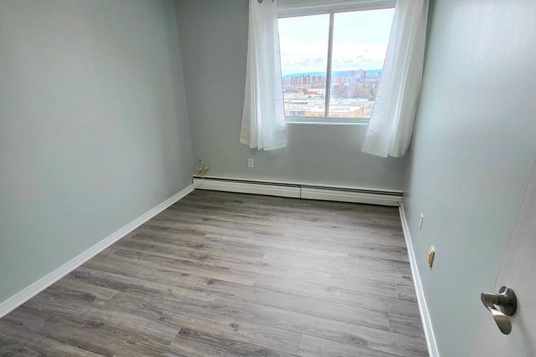 29631803/1113-20-chesterton-drive/borden-farmstewart-farmcarleton-heightsparkwood-hills/ottawa/ontario/K2E6Z7_43