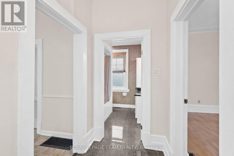 29187771/5584-manotick-main-street/manotick-village-manotick-estates/ottawa/ontario/K4M1A4_7