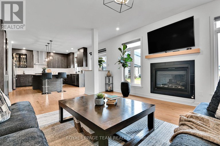 28569381/202-zinnia-way/riverside-southgloucester-glen/ottawa/ontario/K4M0L4_14