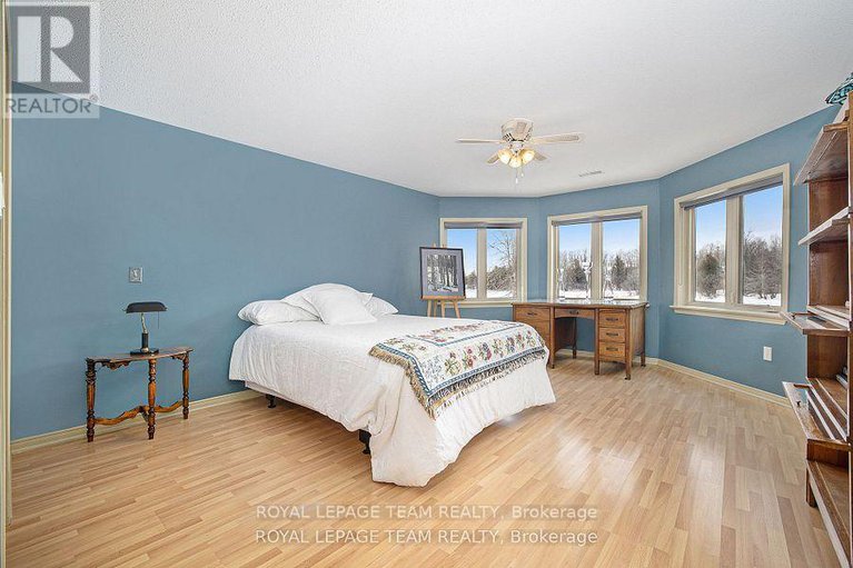 29238669/2124-cty-rd-18-road-s/north-grenville-twp-kemptville-south/north-grenville/ontario/K0G1J0_37