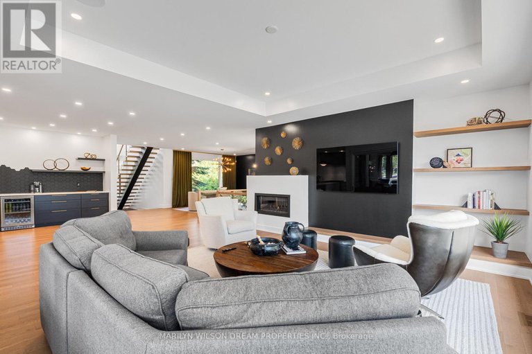 28879793/521-leimerk-court/manotick-village-manotick-estates/ottawa/ontario/K4M0E8_10