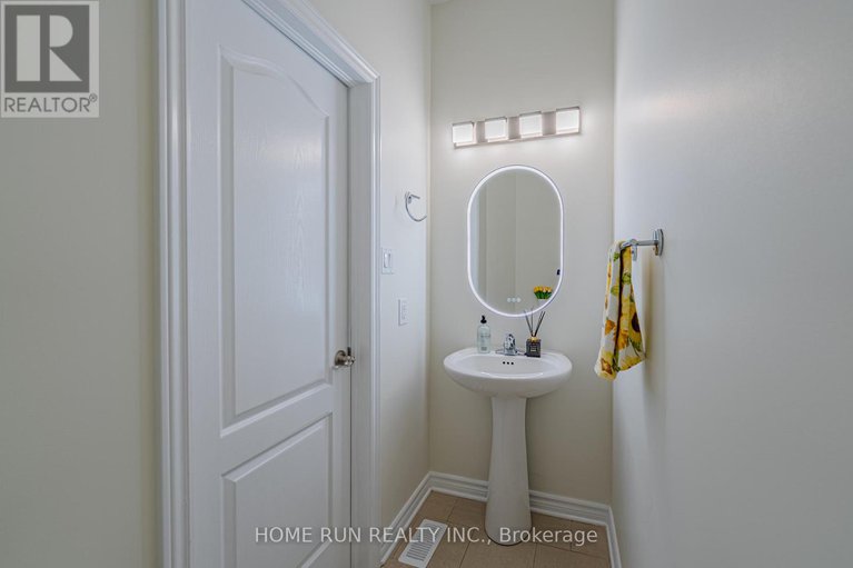 28817994/1576-carronbridge-circle/emerald-meadowstrailwest/ottawa/ontario/K2M0G5_5