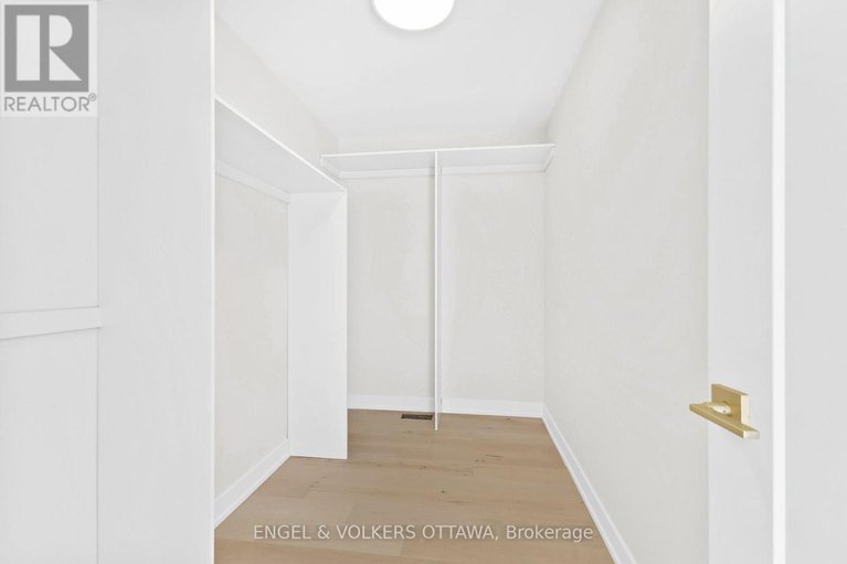 28990496/48-mcnaughton-avenue/ottawa-east/ottawa/ontario/K1S0J2_21