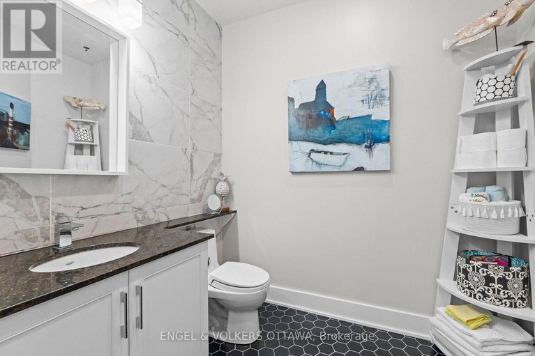 29084366/102-75-cleary-avenue/woodroffe/ottawa/ontario/K2A1R8_17