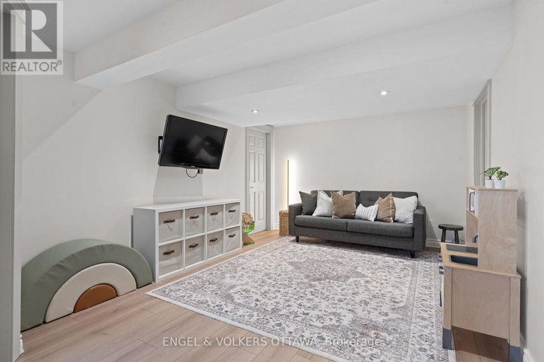 29058958/3293-warner-way/osgoode/ottawa/ontario/K0A2W0_30