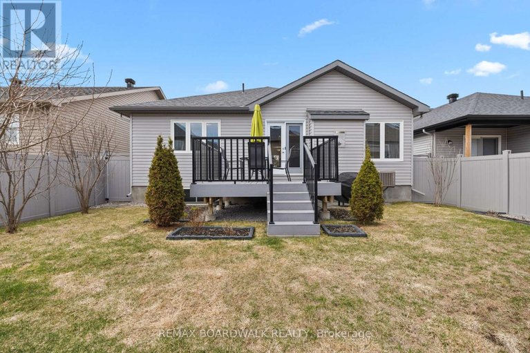 29641408/211-mckenny-street/mississippi-mills-ramsay-twp/mississippi-mills/ontario/K0A1A0_45