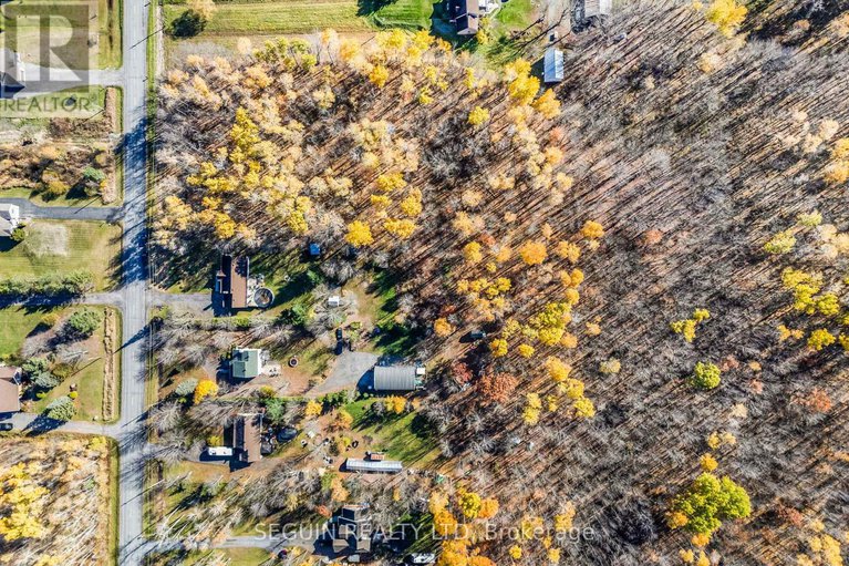 29041132/3358-pattee-road-e/east-hawkesbury-twp/east-hawkesbury/ontario/K6A2R2_32