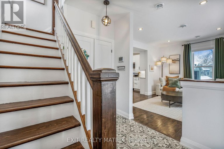 29323609/291-maple-street/village-of-russell/russell/ontario/K4R1B3_5